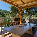 Orange Veli Lošinj