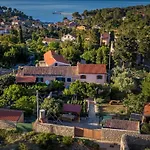 度假居 Orange Veli Lošinj