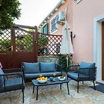 度假居 Orange Veli Lošinj